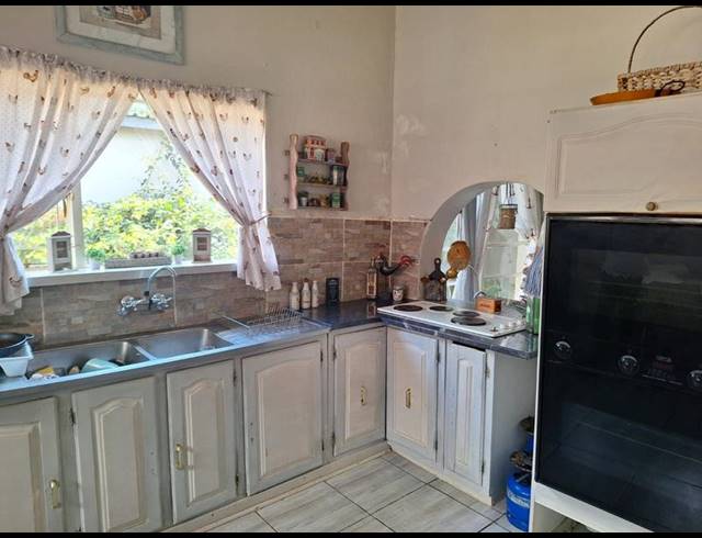4 BEDROOM HOUSE FOR SALE IN SELCOURT